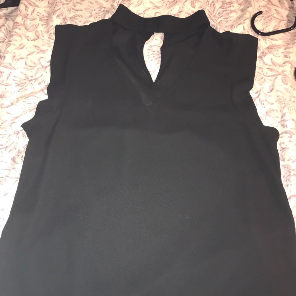 Loose black shirt